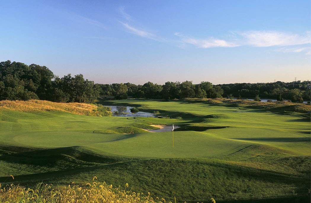 Valhalla Golf Club No 18 Louisville, KY.